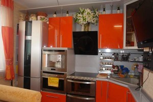 Дизайн кухни в оранжевых цветах