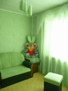 Светлая комната в общежитии