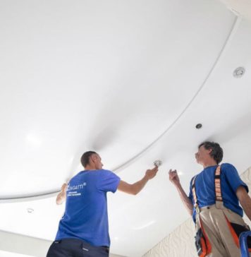 Какими достоинствами наделены натяжные потолки