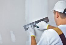 Как правильно шпаклевать стены дома?