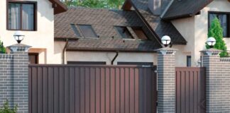 Почему всё больше людей выбирают откатные ворота для частного дома