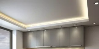 Влагостойкость и практичность: почему натяжные потолки идеальны для кухни