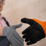 Средства защиты рук на работе – виды и особенности