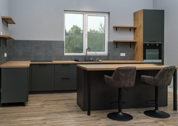 Черные кухни в интерьере - советы по дизайну