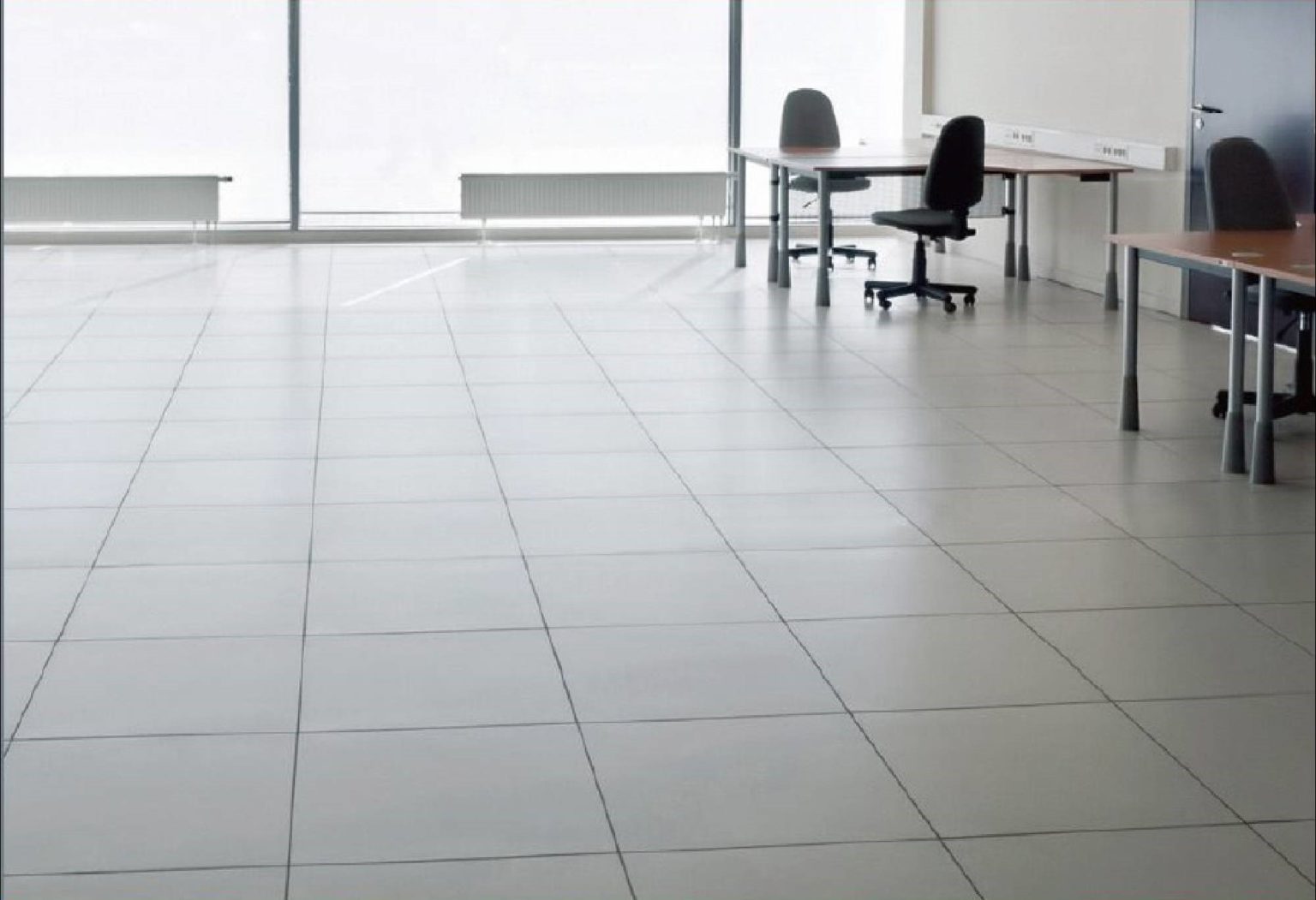 SPC плитка для коммерческих помещений: практичное решение