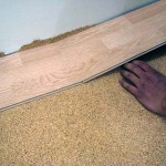 Укладка ламината на деревянный пол